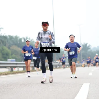 Runner Photo 7390514