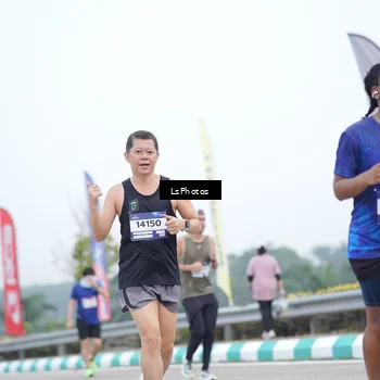 Runner Photo 7390529