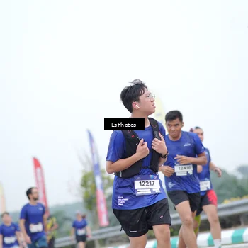 Runner Photo 7390548