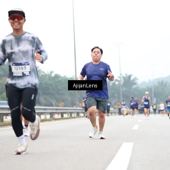 Runner Photo 7390551