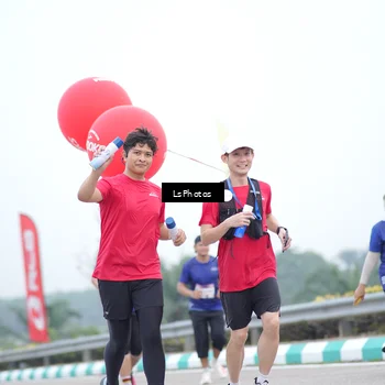 Runner Photo 7390554
