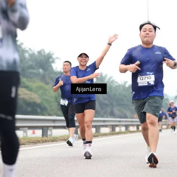 Runner Photo 7390606