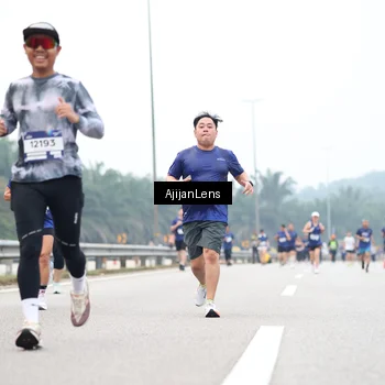 Runner Photo 7390616