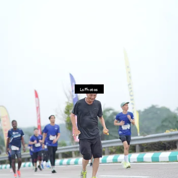 Runner Photo 7390623