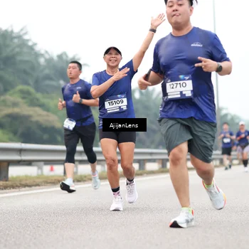 Runner Photo 7390628
