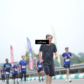 Runner Photo 7390633