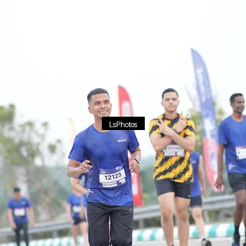 Runner Photo 7390664