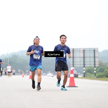 Runner Photo 7390673