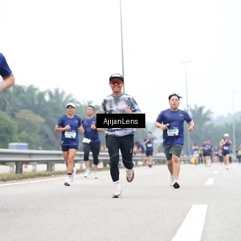 Runner Photo 7390686