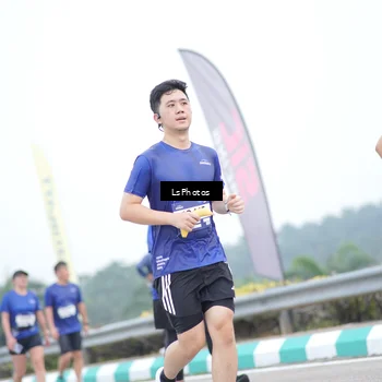 Runner Photo 7390691