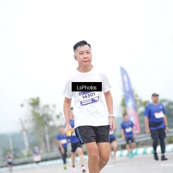 Runner Photo 7390693