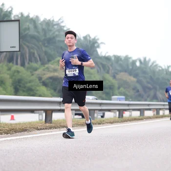 Runner Photo 7390726