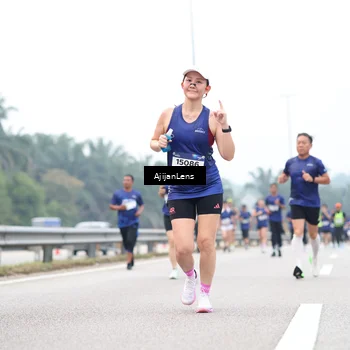 Runner Photo 7390752