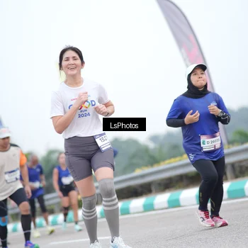 Runner Photo 7390783