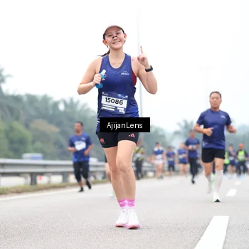 Runner Photo 7390790