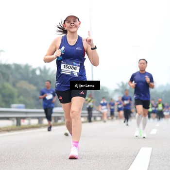Runner Photo 7390795