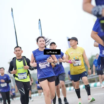 Runner Photo 7390818
