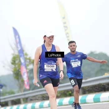 Runner Photo 7390824