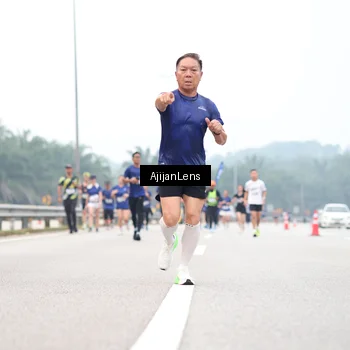 Runner Photo 7390830