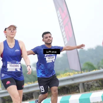 Runner Photo 7390839