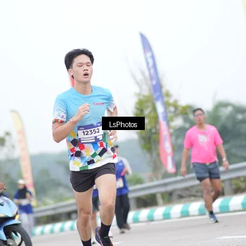 Runner Photo 7390842