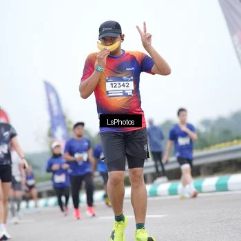 Runner Photo 7390845
