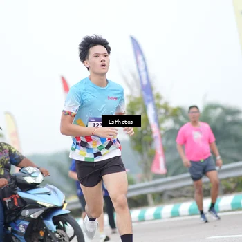 Runner Photo 7390849