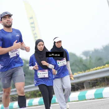 Runner Photo 7390861