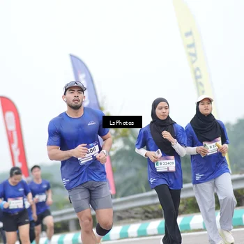 Runner Photo 7390865