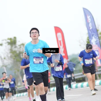 Runner Photo 7390866