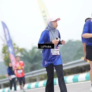 Runner Photo 7390879
