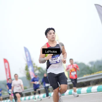 Runner Photo 7390886