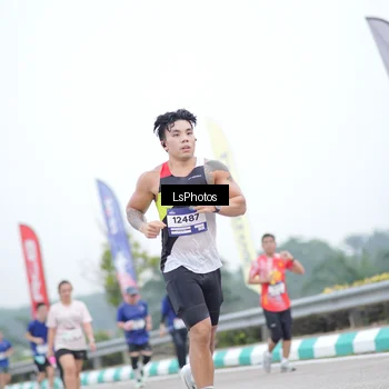 Runner Photo 7390889