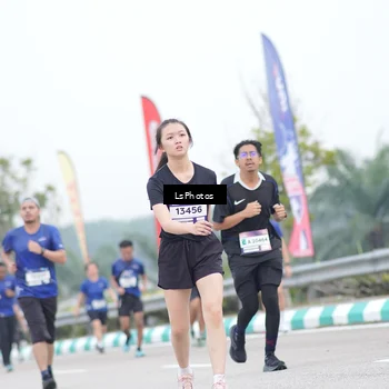 Runner Photo 7390906