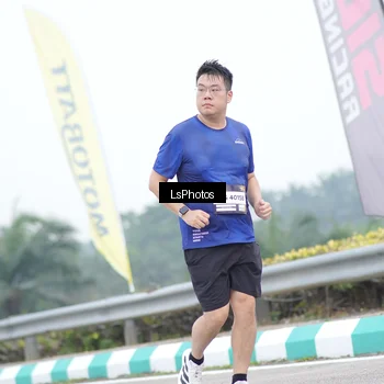 Runner Photo 7390928
