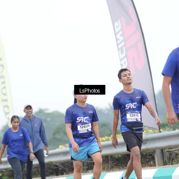 Runner Photo 7390930