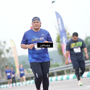 Runner Photo 7390941