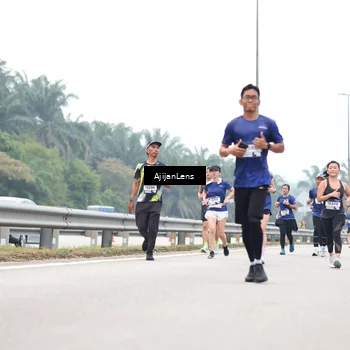 Runner Photo 7390952