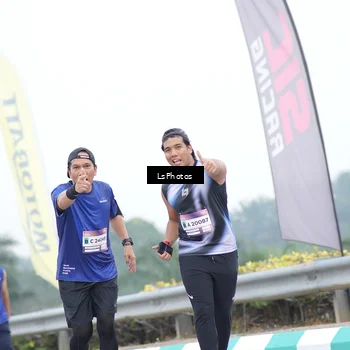 Runner Photo 7390955