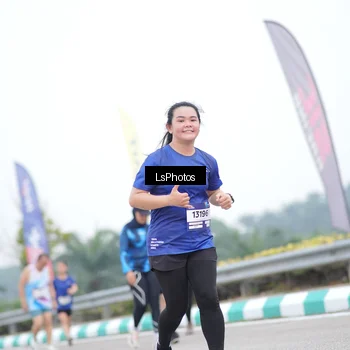 Runner Photo 7390973