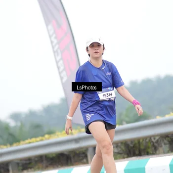 Runner Photo 7390996