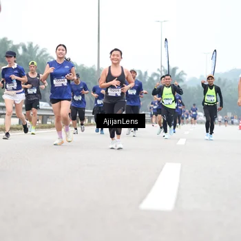 Runner Photo 7390998