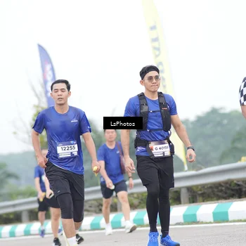 Runner Photo 7390999