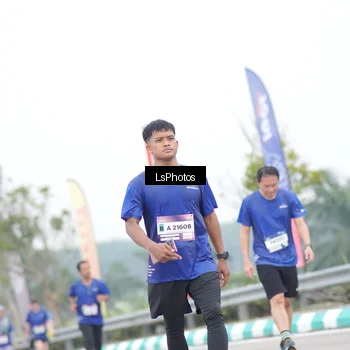Runner Photo 7391013