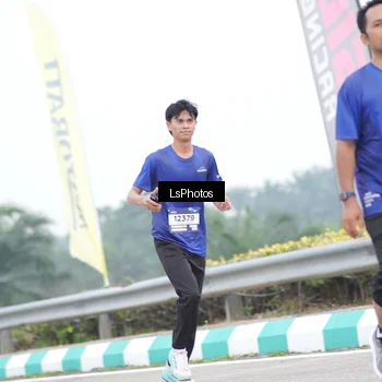 Runner Photo 7391017