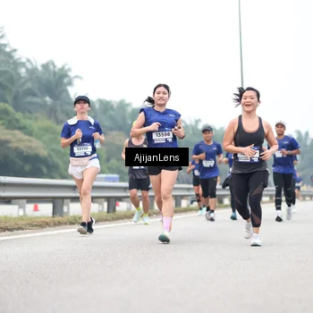 Runner Photo 7391023