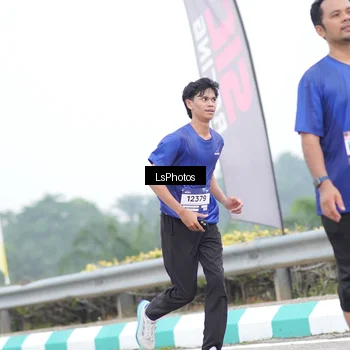 Runner Photo 7391030