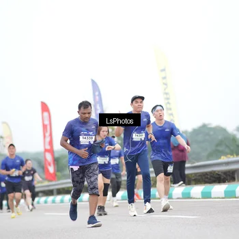 Runner Photo 7391046