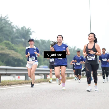 Runner Photo 7391050