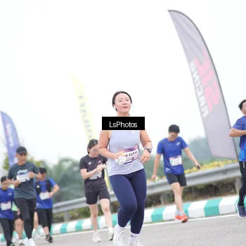 Runner Photo 7391062